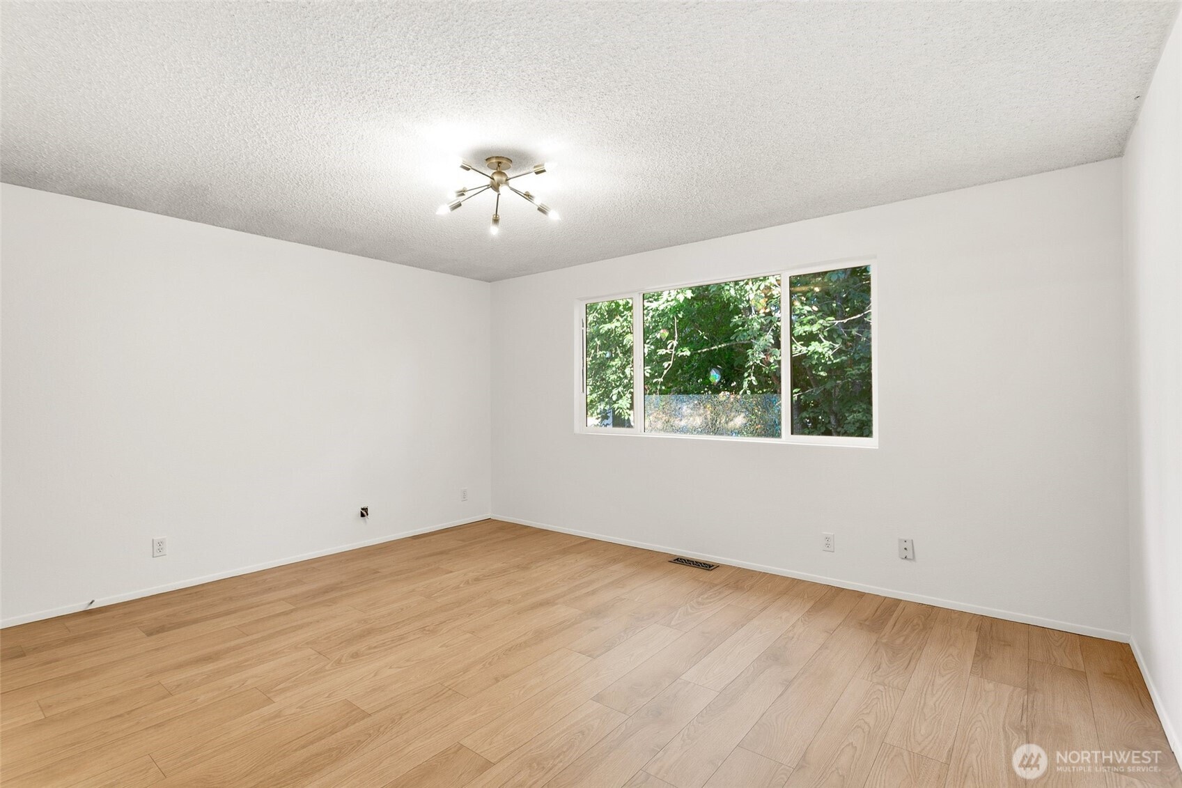 30807 26th Avenue Property Photo 13