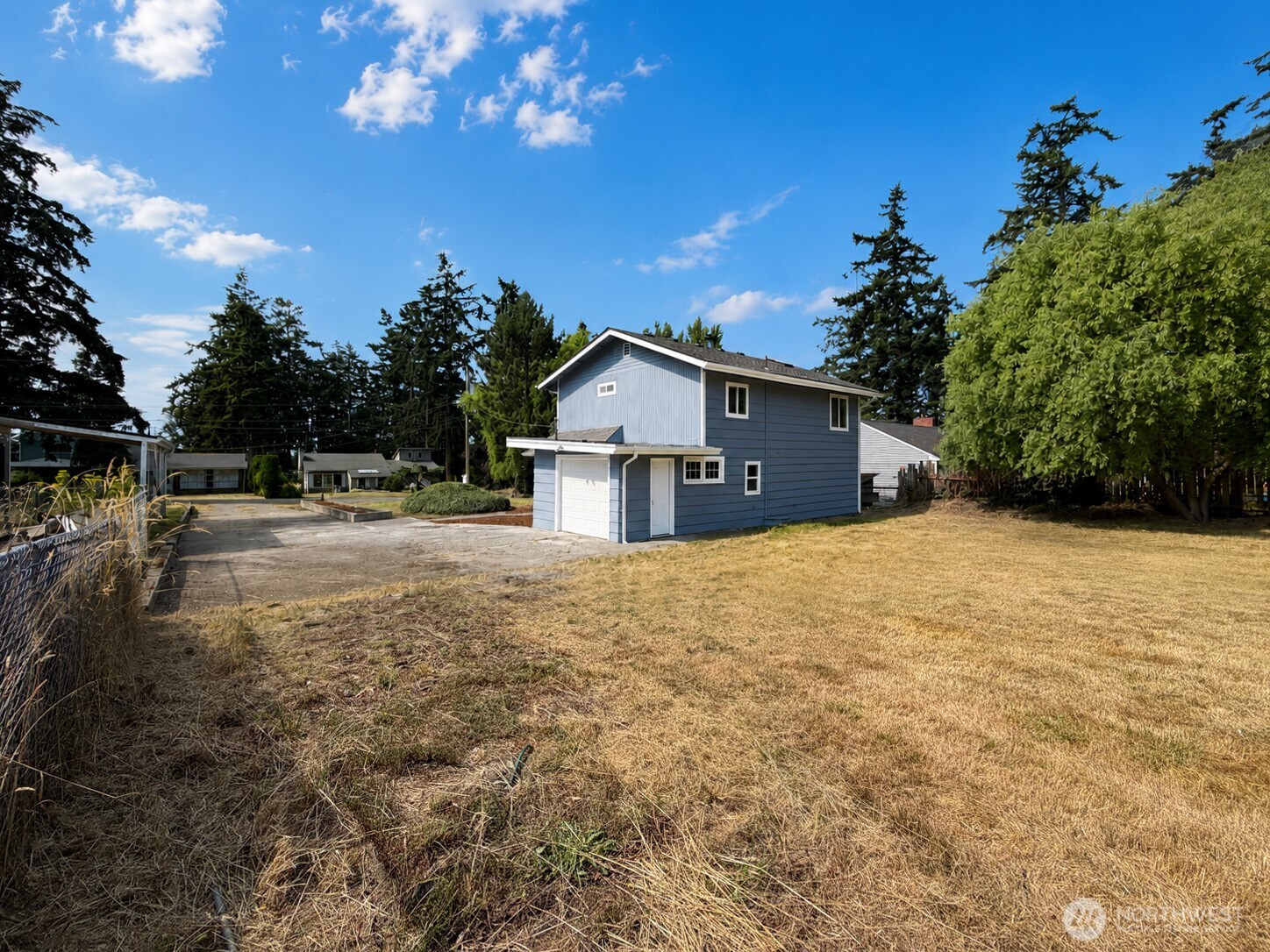 1040 W Shady Lane Wa Property Photo 3
