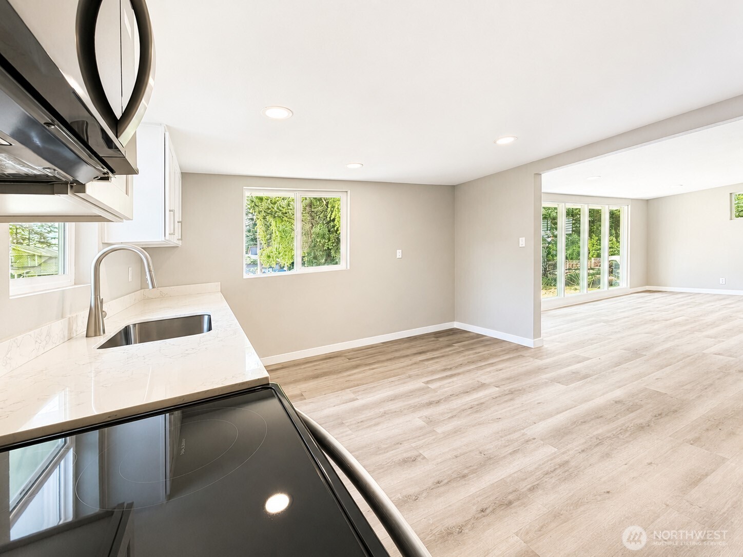 1040 W Shady Lane Wa Property Photo 15
