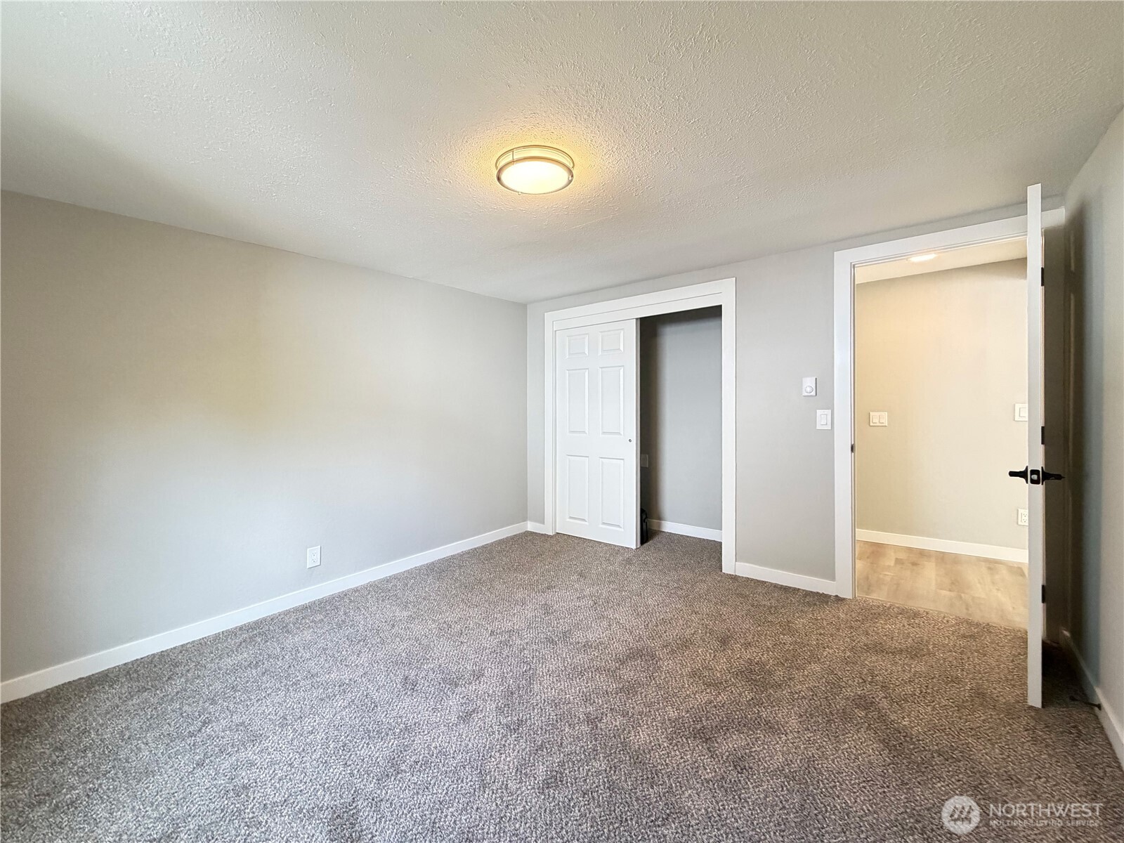 1040 W Shady Lane Wa Property Photo 19