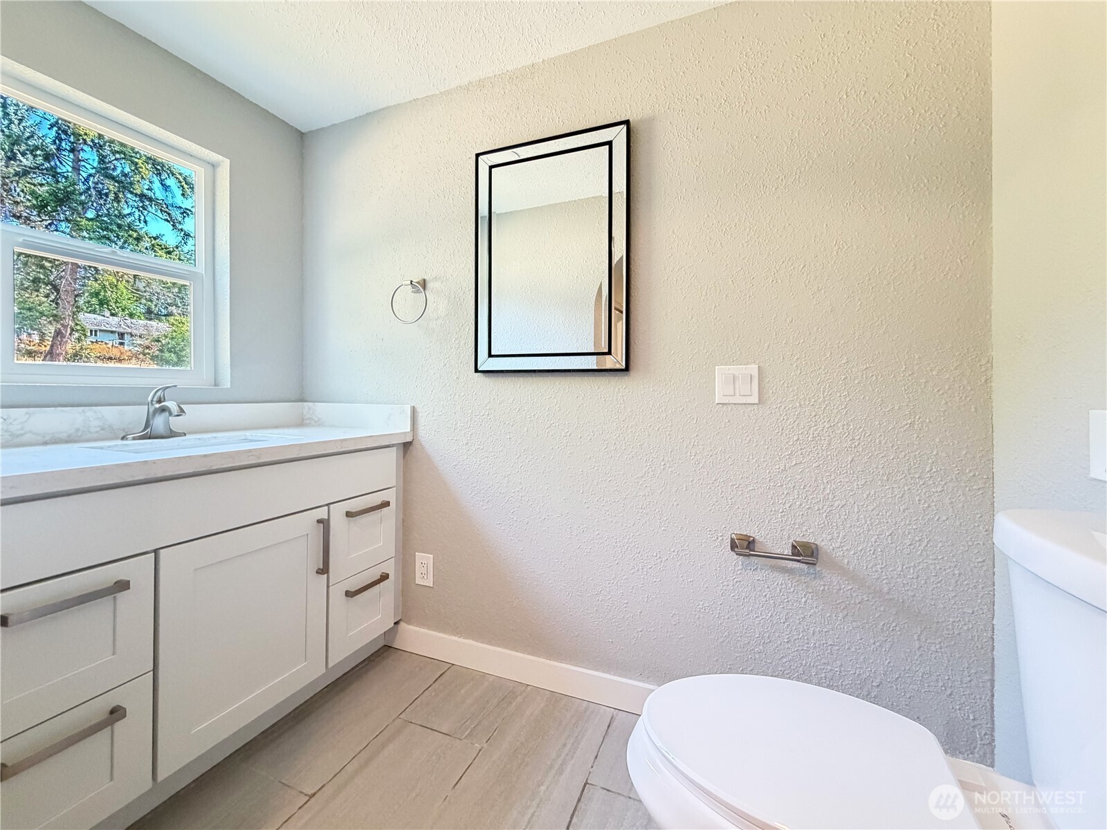 1040 W Shady Lane Wa Property Photo 22
