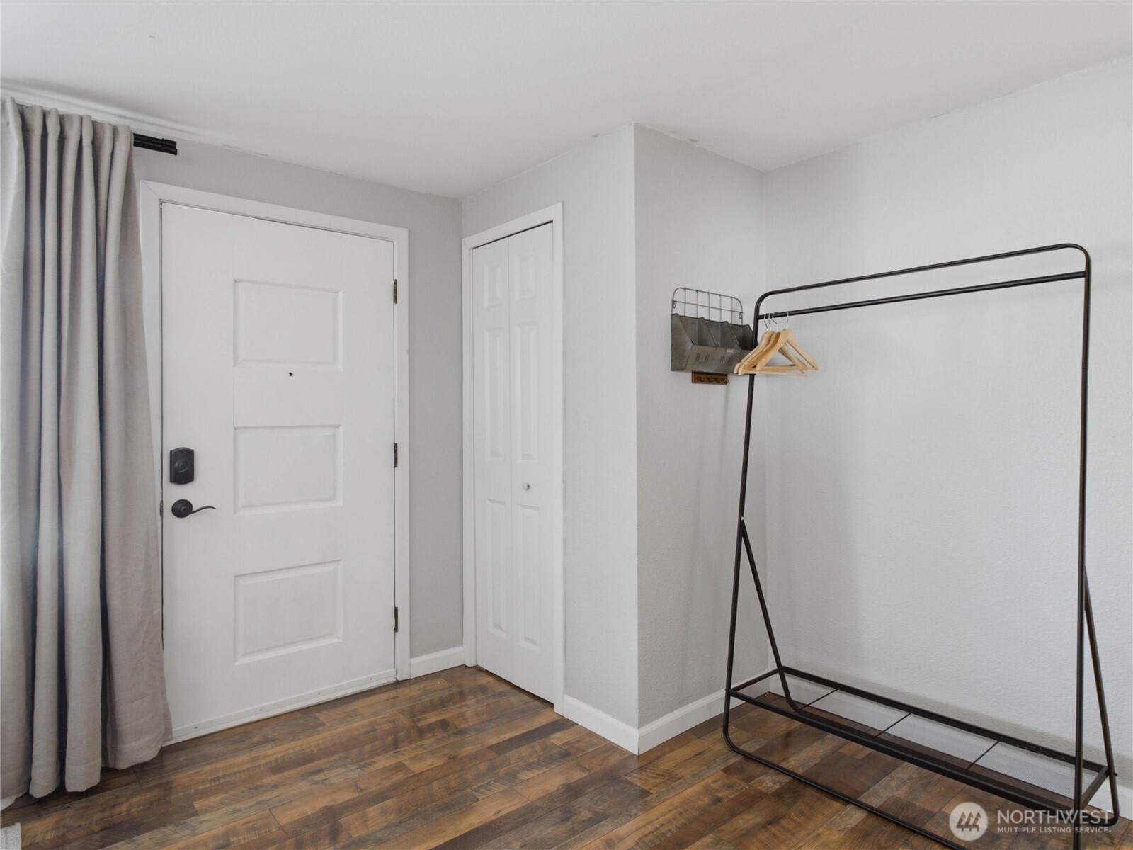 5102 N Mance Property Photo 7