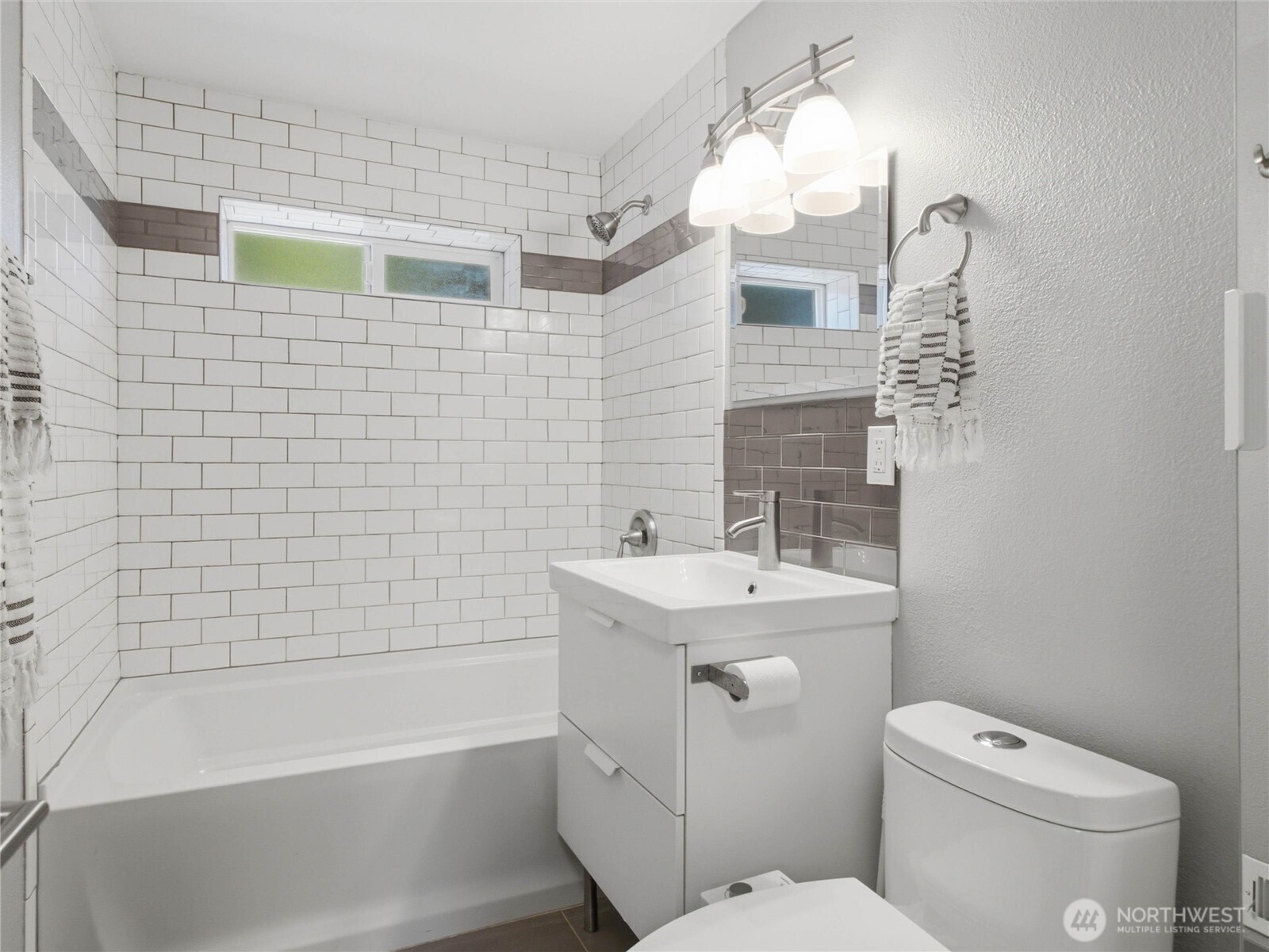 5102 N Mance Property Photo 27