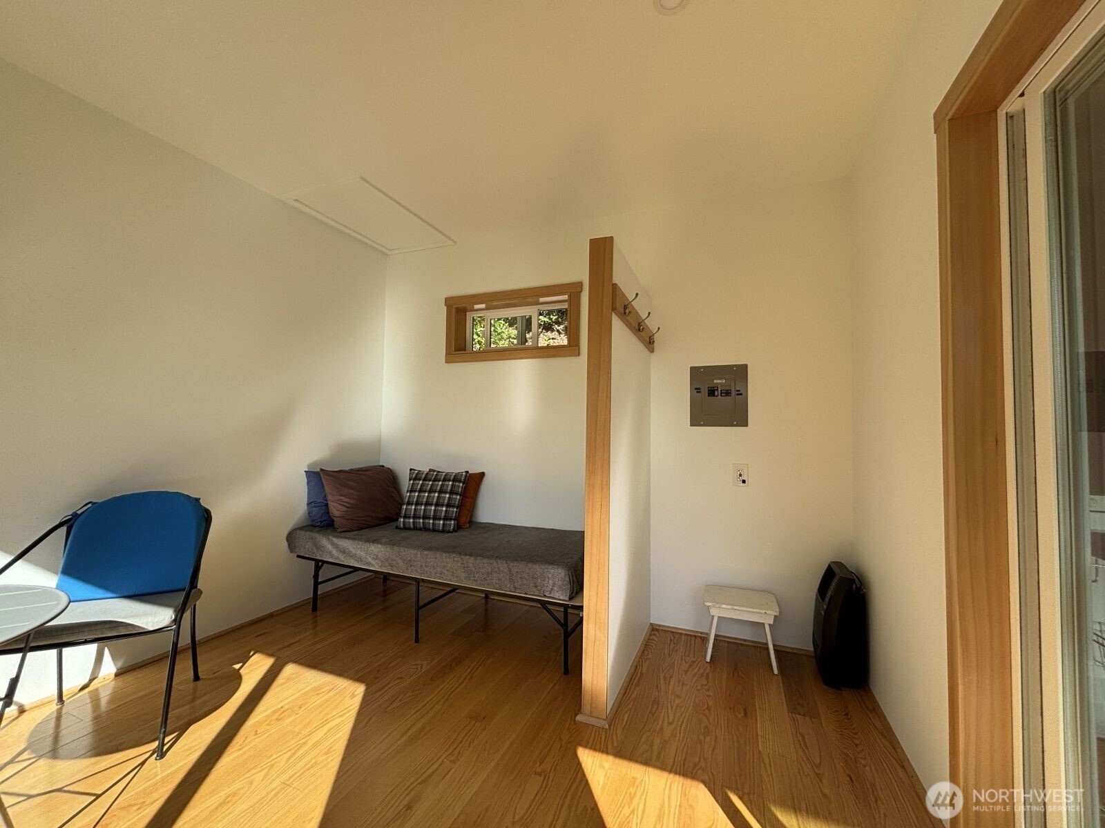 331 Ne Capstan Rock Road Property Photo 11