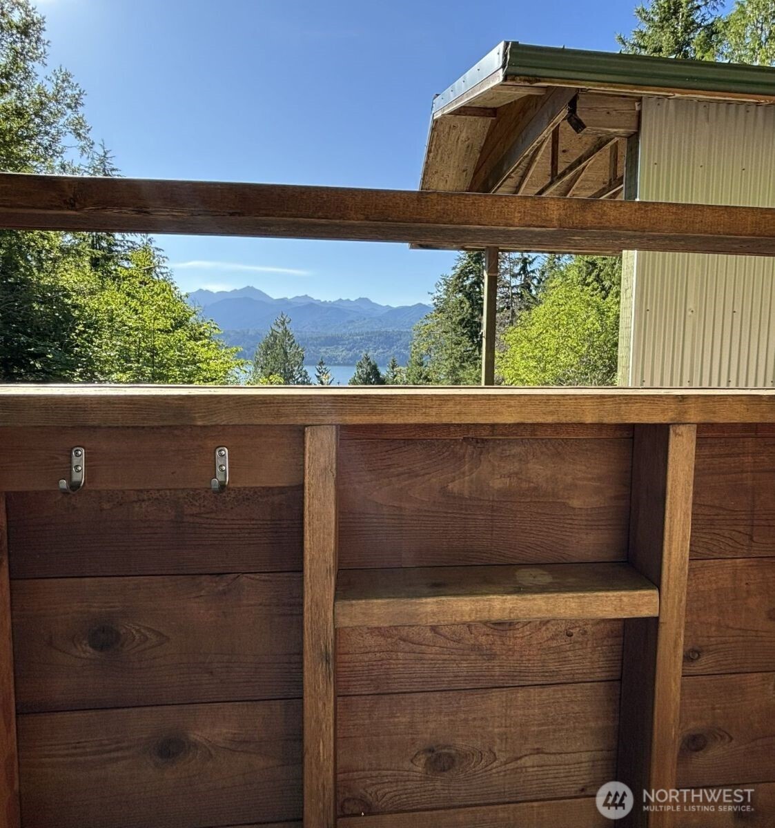 331 Ne Capstan Rock Road Property Photo 15