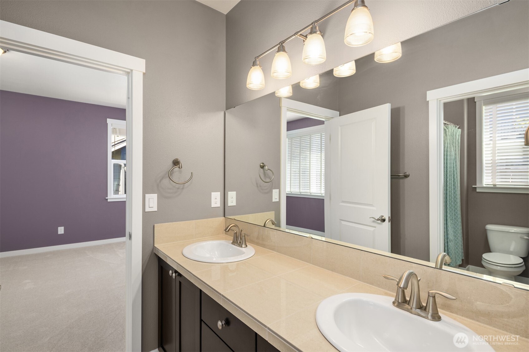 9121 Jacobia Avenue Property Photo 22
