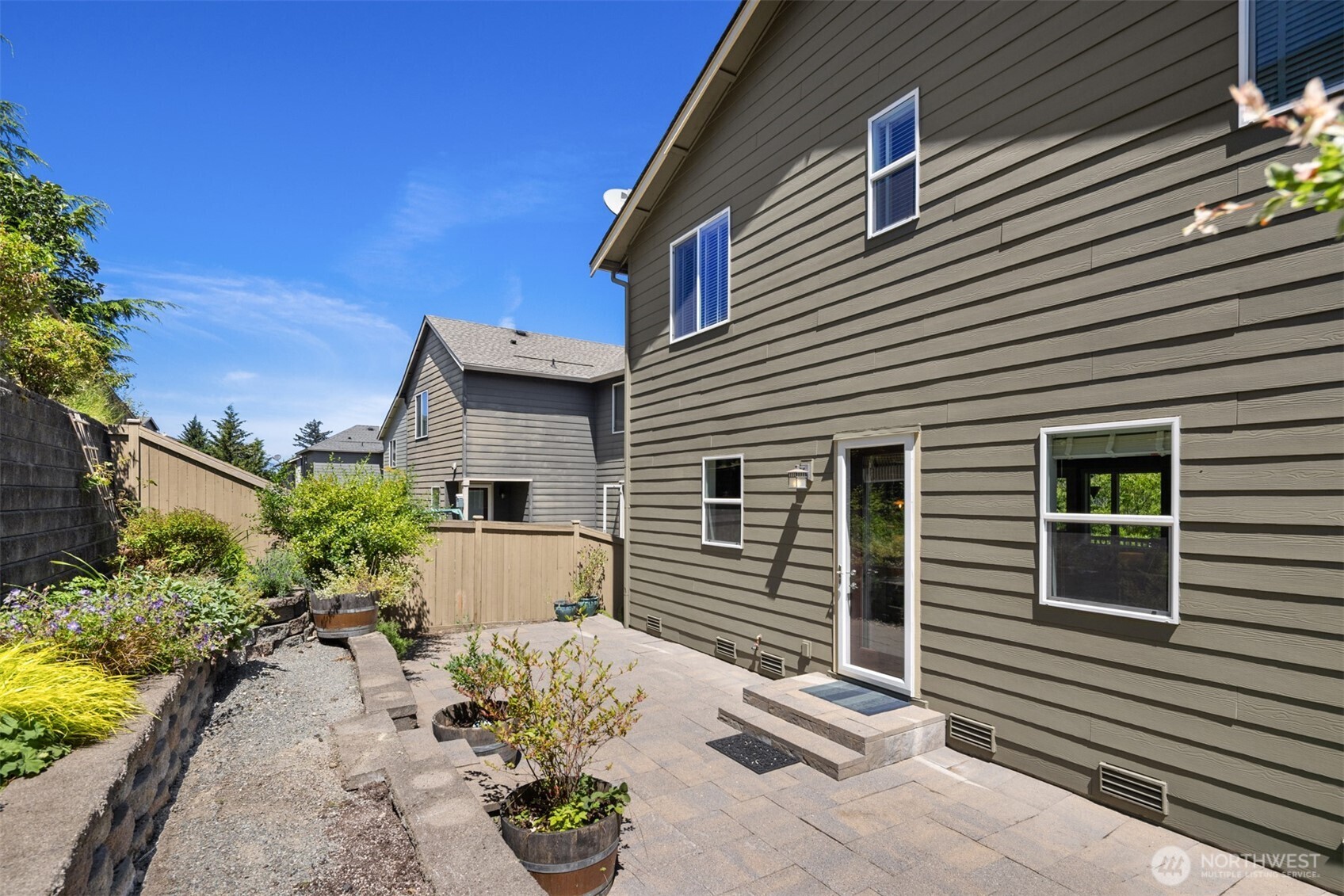 9121 Jacobia Avenue Property Photo 29