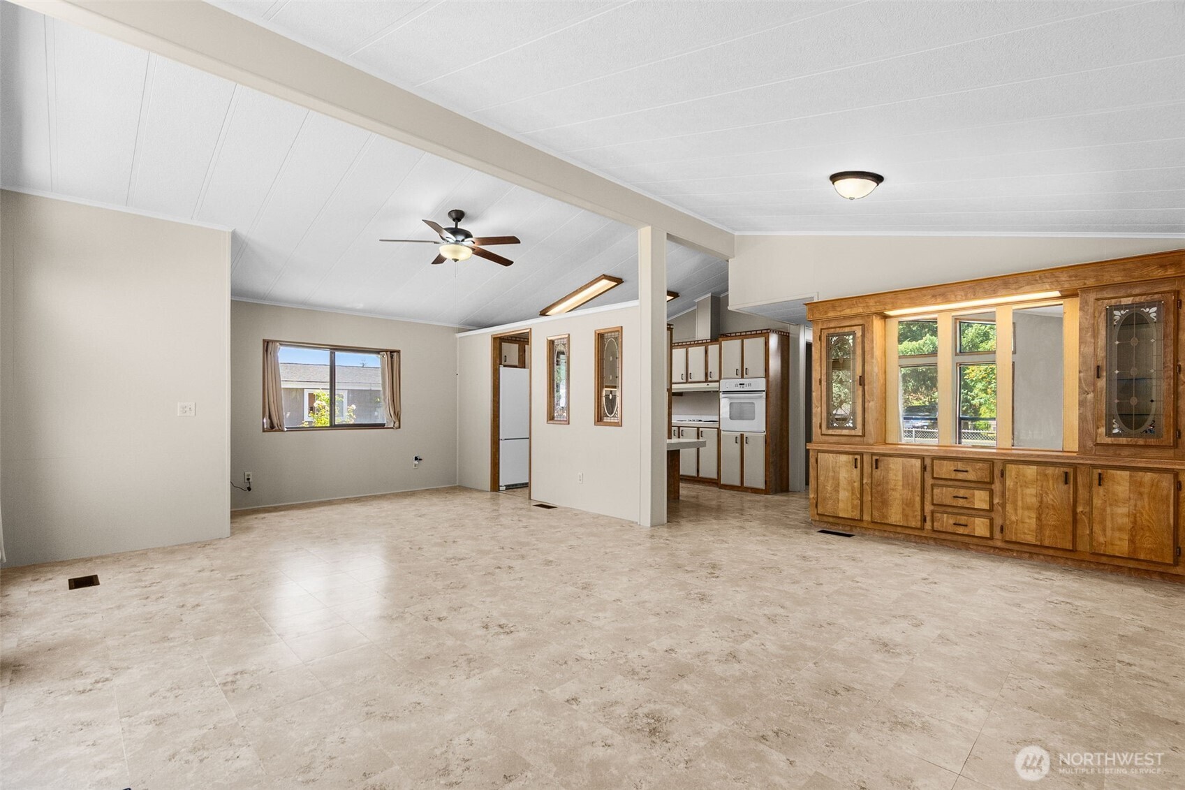 9035 Pepperidge Lane Property Photo 11