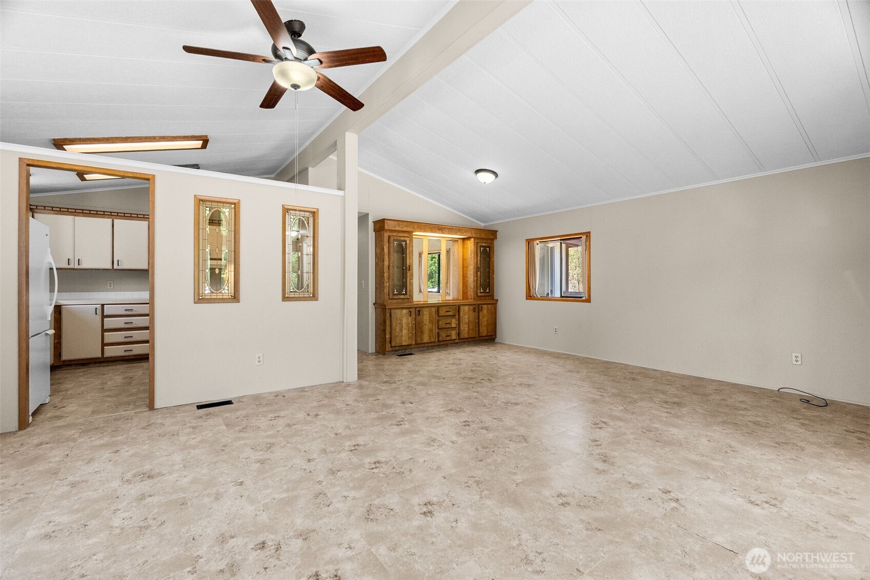9035 Pepperidge Lane Property Photo 12