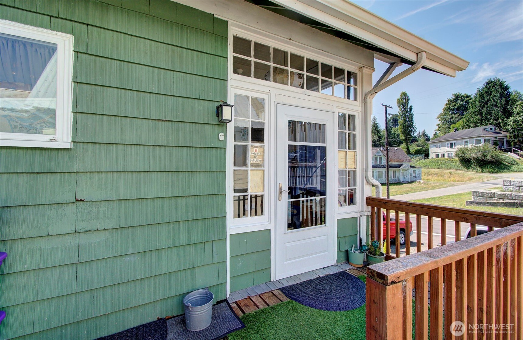 1503 First Street Property Photo 3