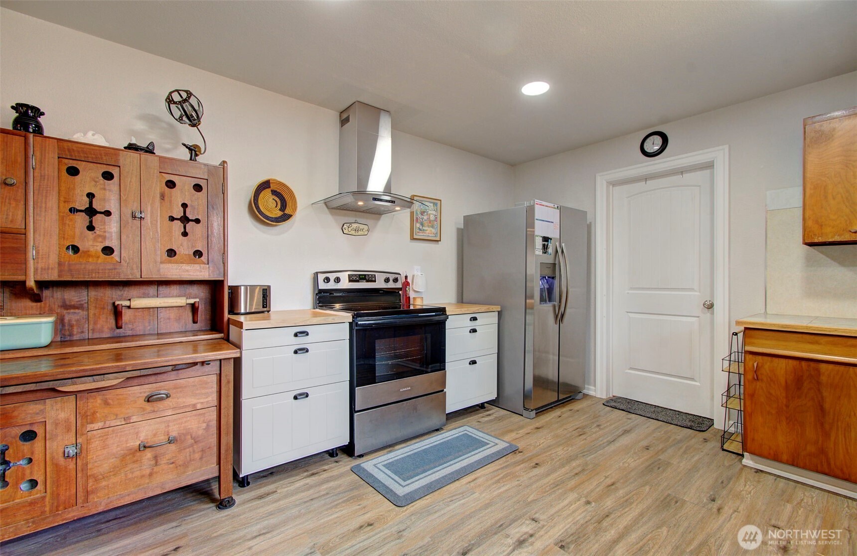 1503 First Street Property Photo 6