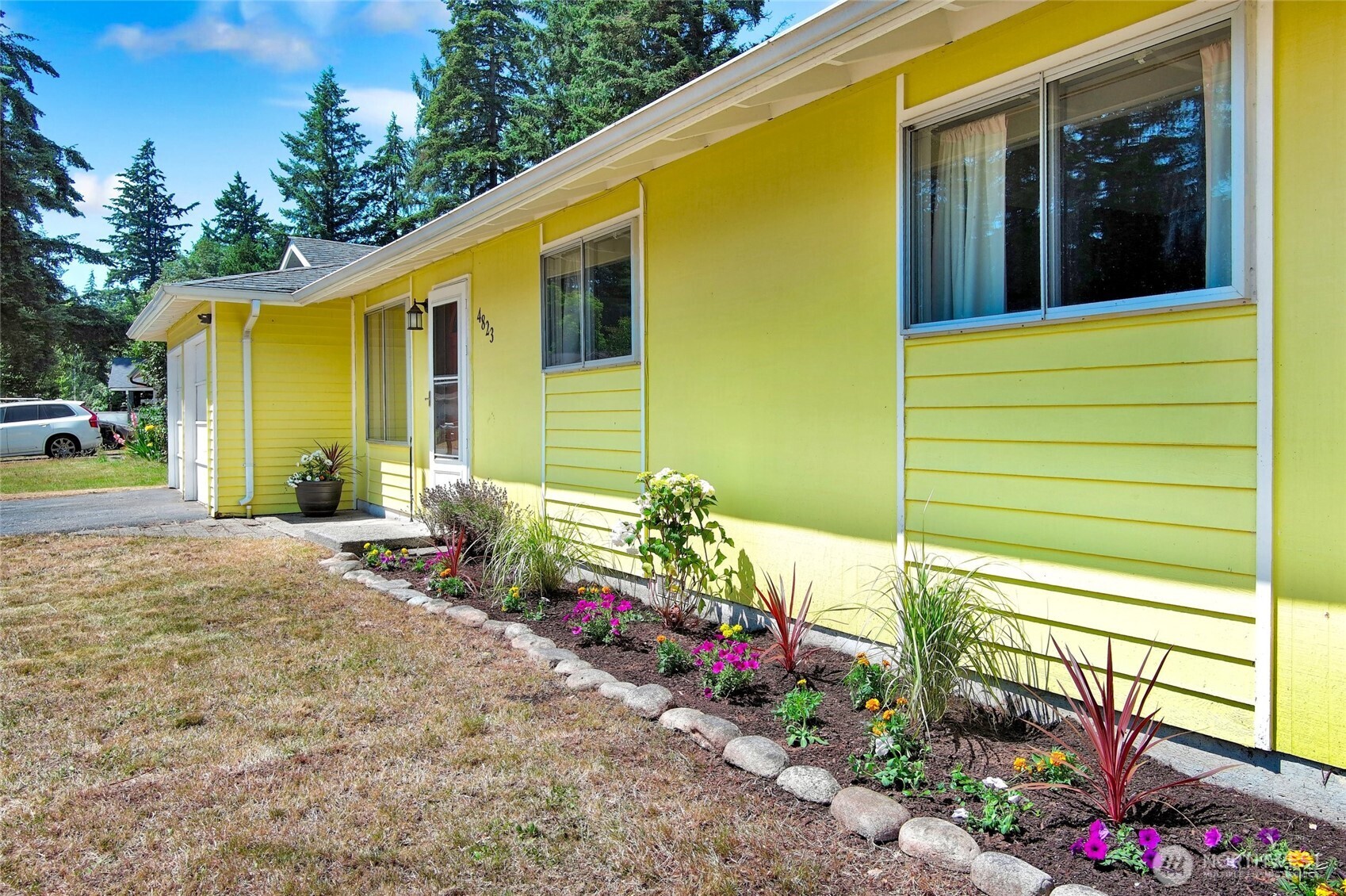 4823 103rd Place Property Photo 31