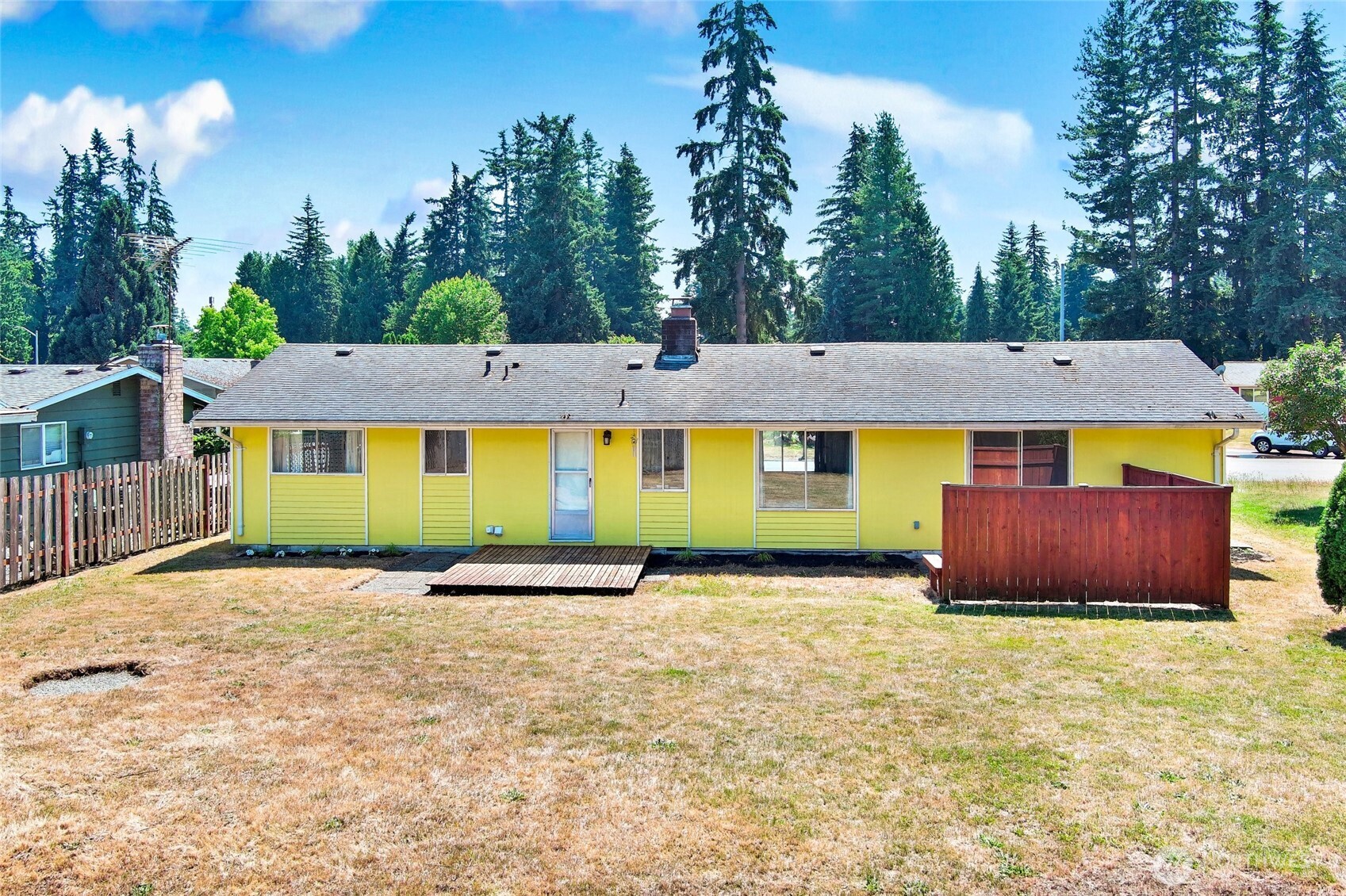 4823 103rd Place Property Photo 37