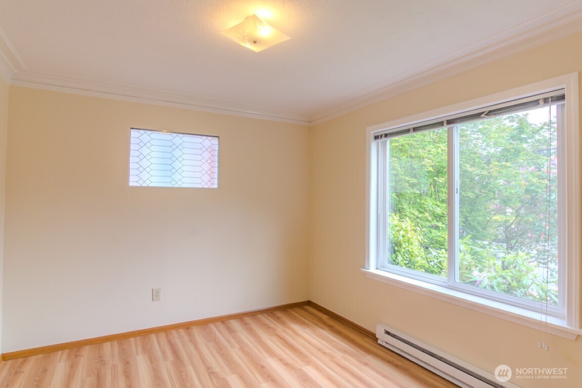 9017 5th Avenue Property Photo 8
