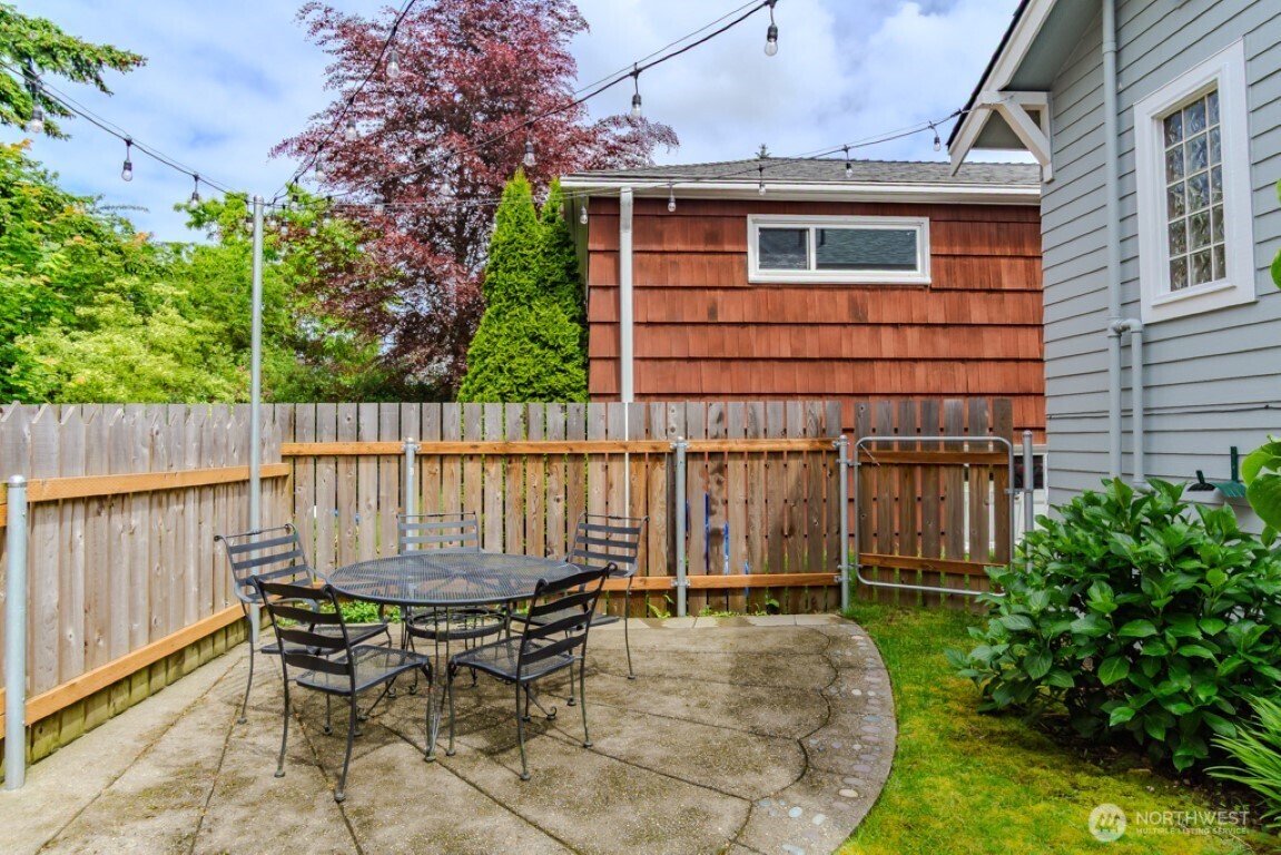 9017 5th Avenue Property Photo 17
