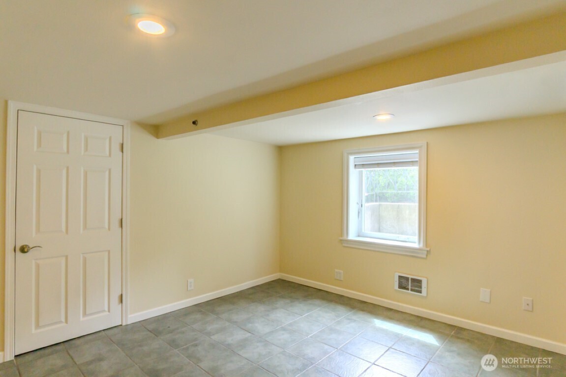 9017 5th Avenue Property Photo 22