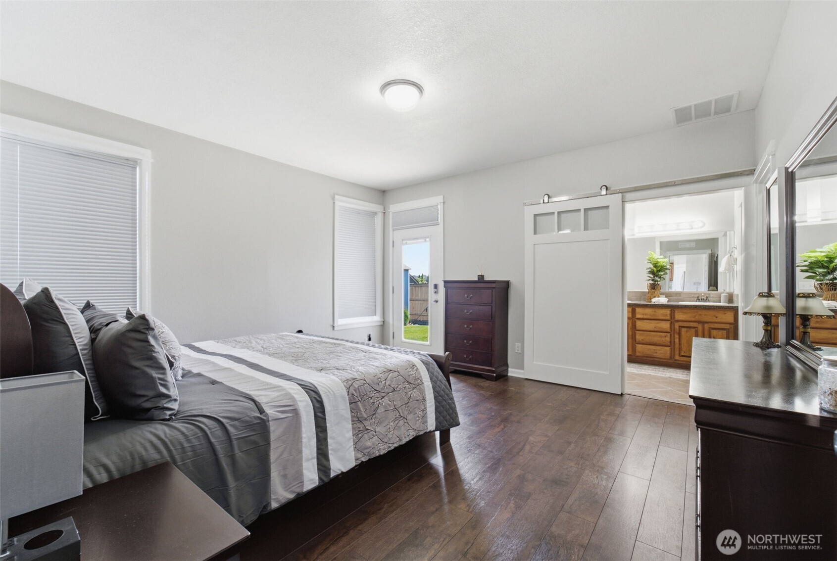 6313 Balmoral Court Property Photo 16