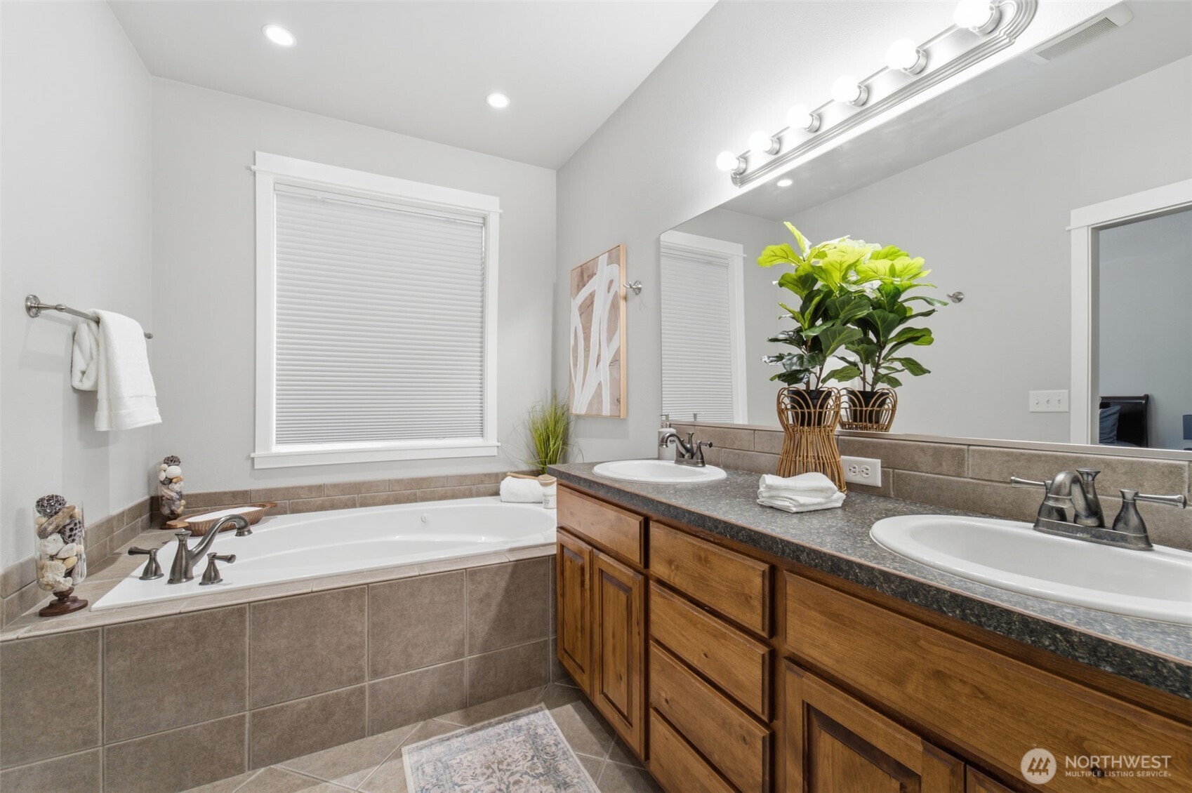 6313 Balmoral Court Property Photo 20