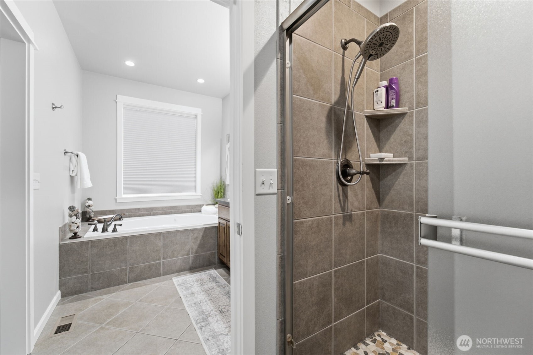 6313 Balmoral Court Property Photo 21