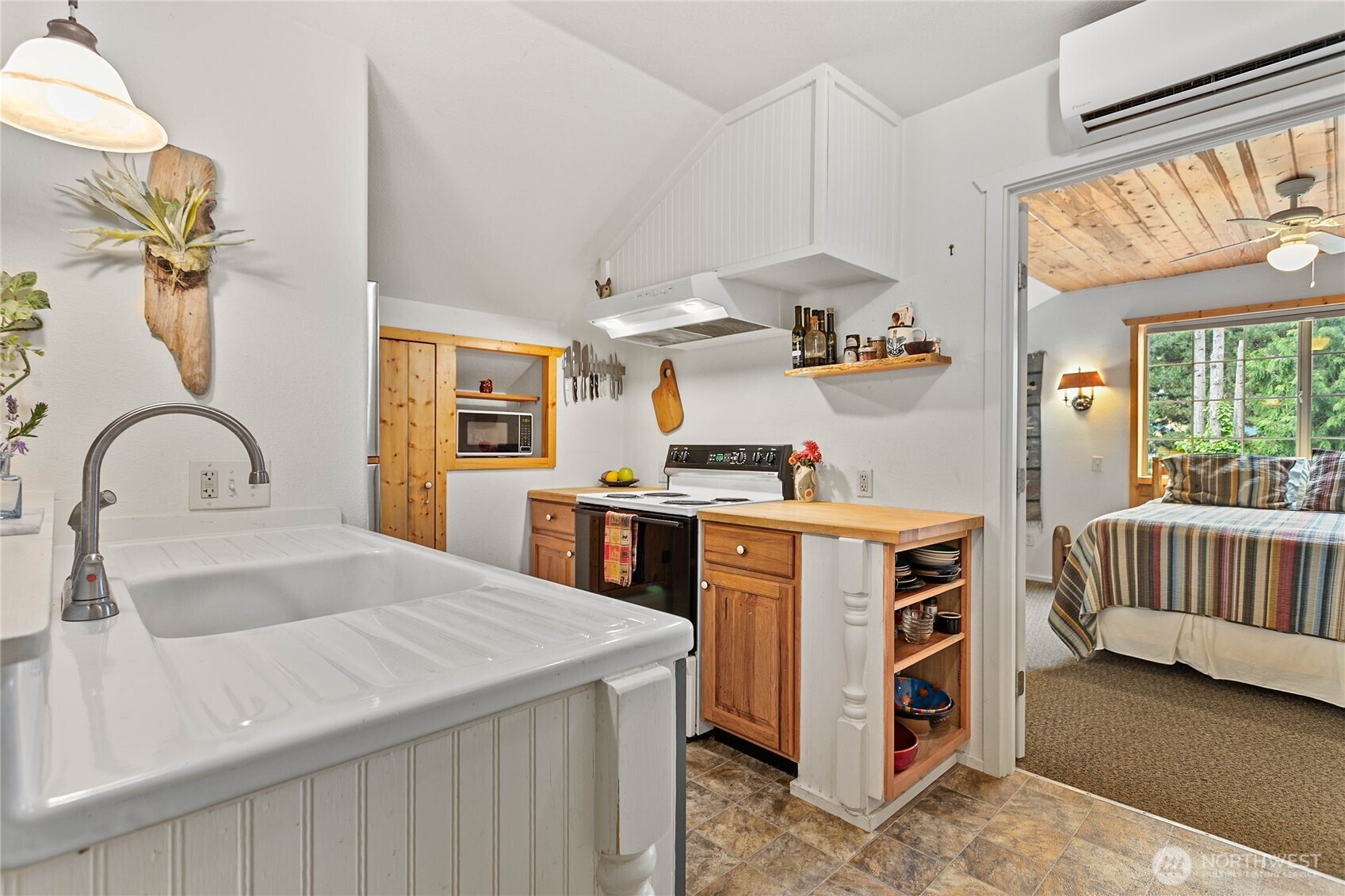 1204 Hughes Avenue Property Photo 11