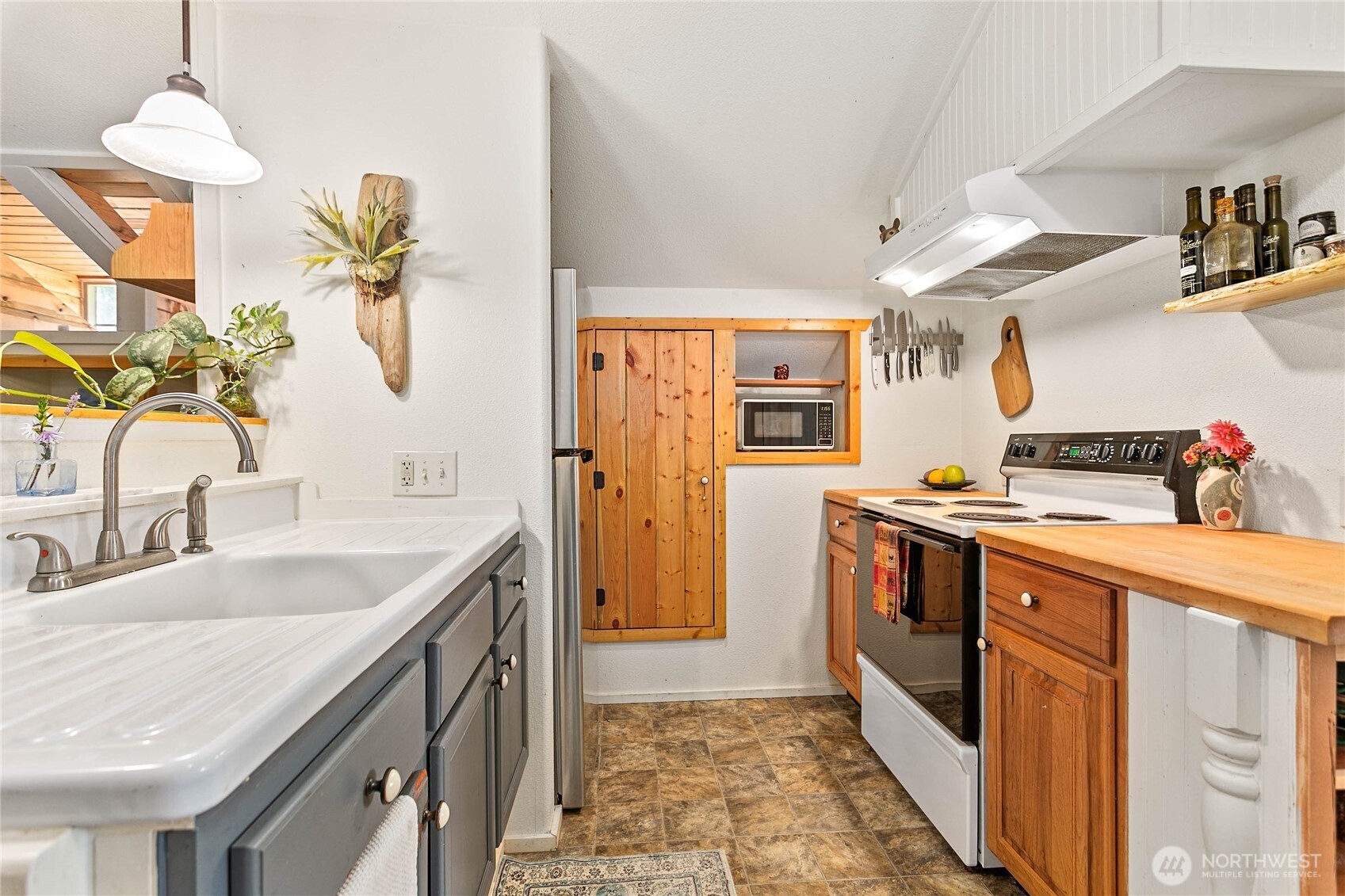 1204 Hughes Avenue Property Photo 13