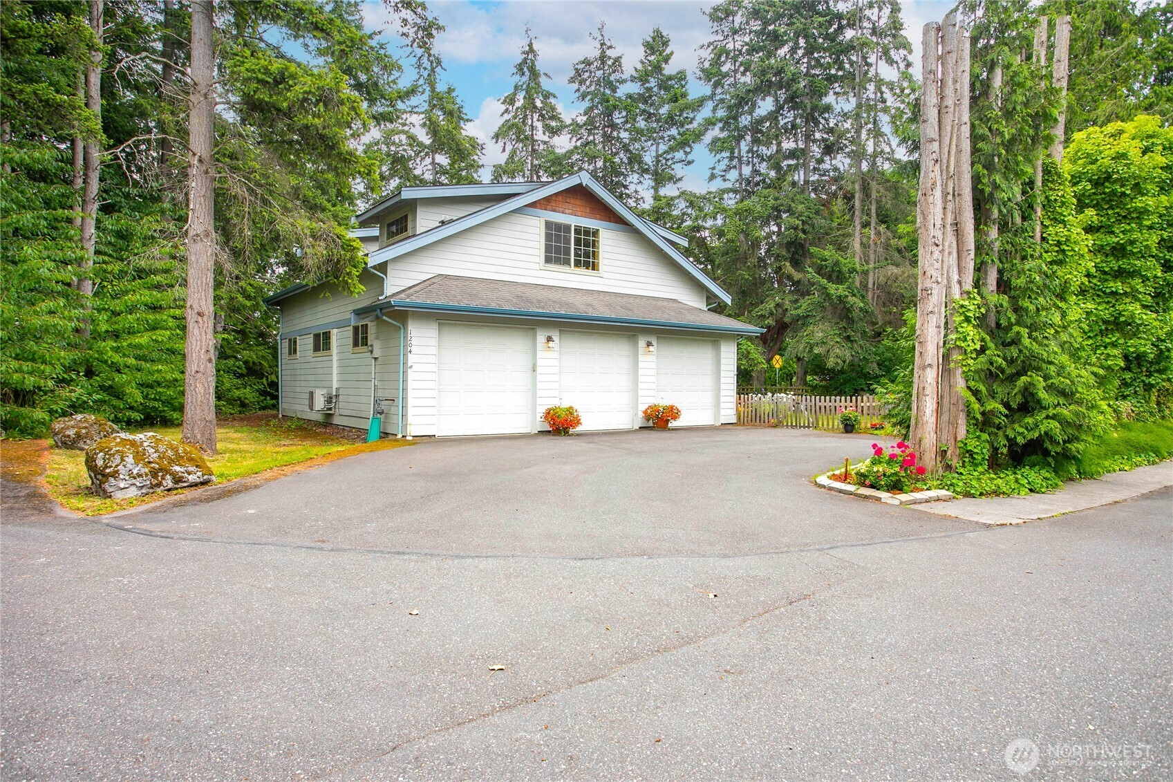 1204 Hughes Avenue Property Photo 36