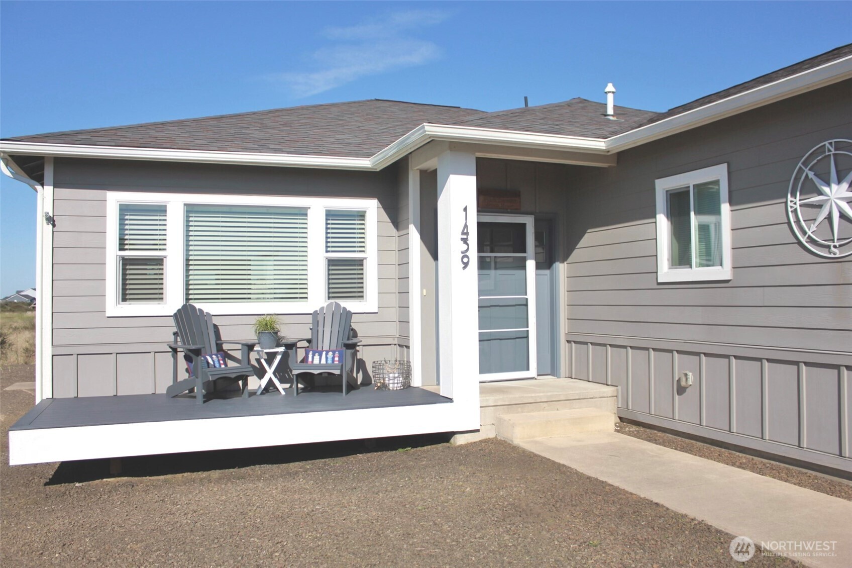 1439 Diamond Head Avenue Property Photo 3