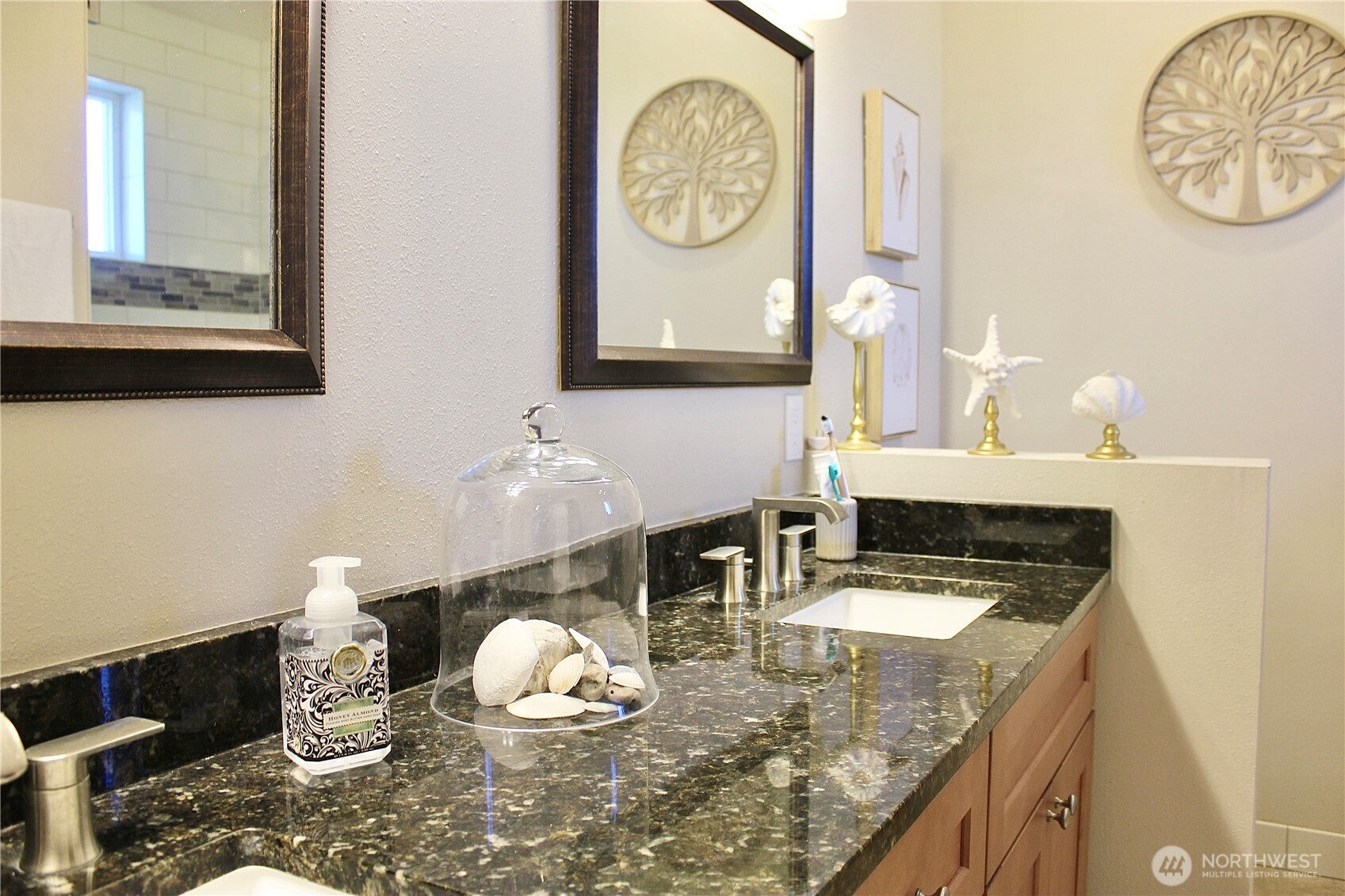 1439 Diamond Head Avenue Property Photo 18