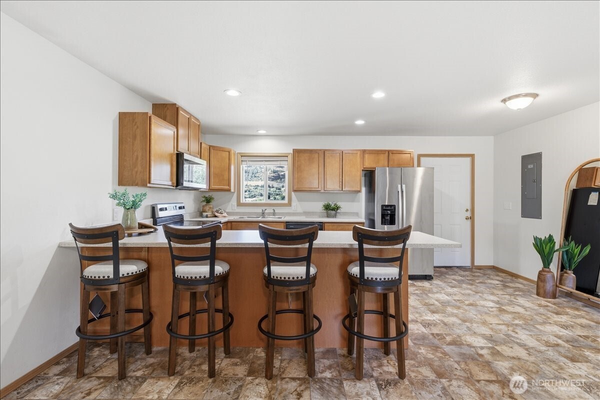 109 C Street Property Photo 8