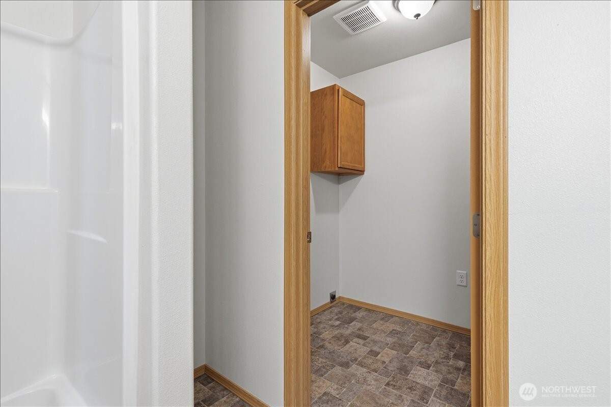 109 C Street Property Photo 14
