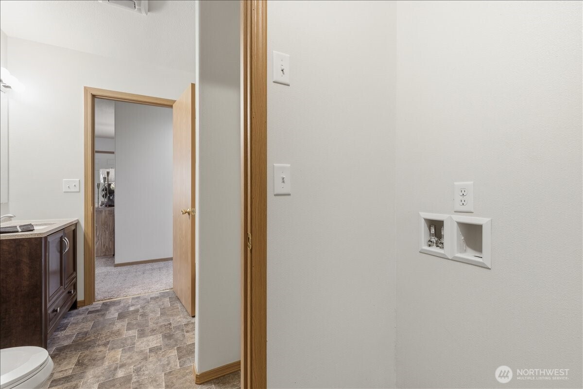 109 C Street Property Photo 15
