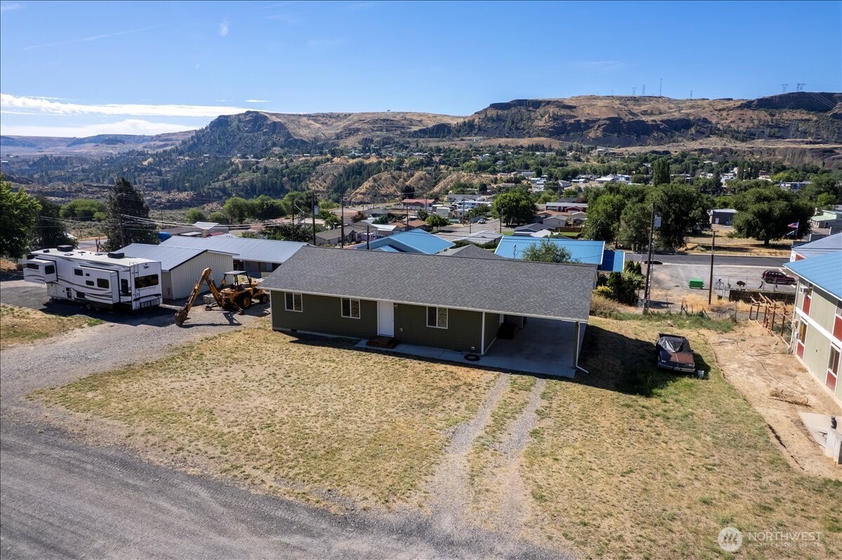 109 C Street Property Photo 37