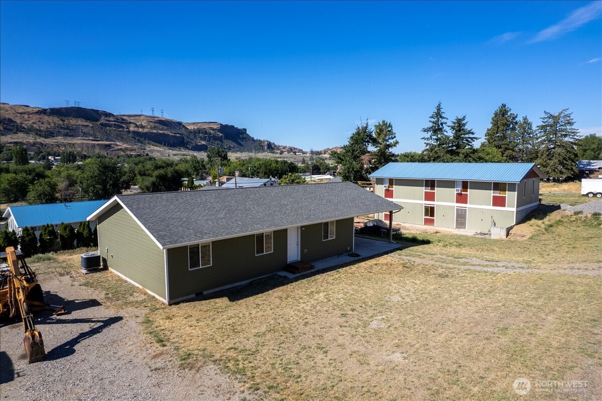 109 C Street Property Photo 38