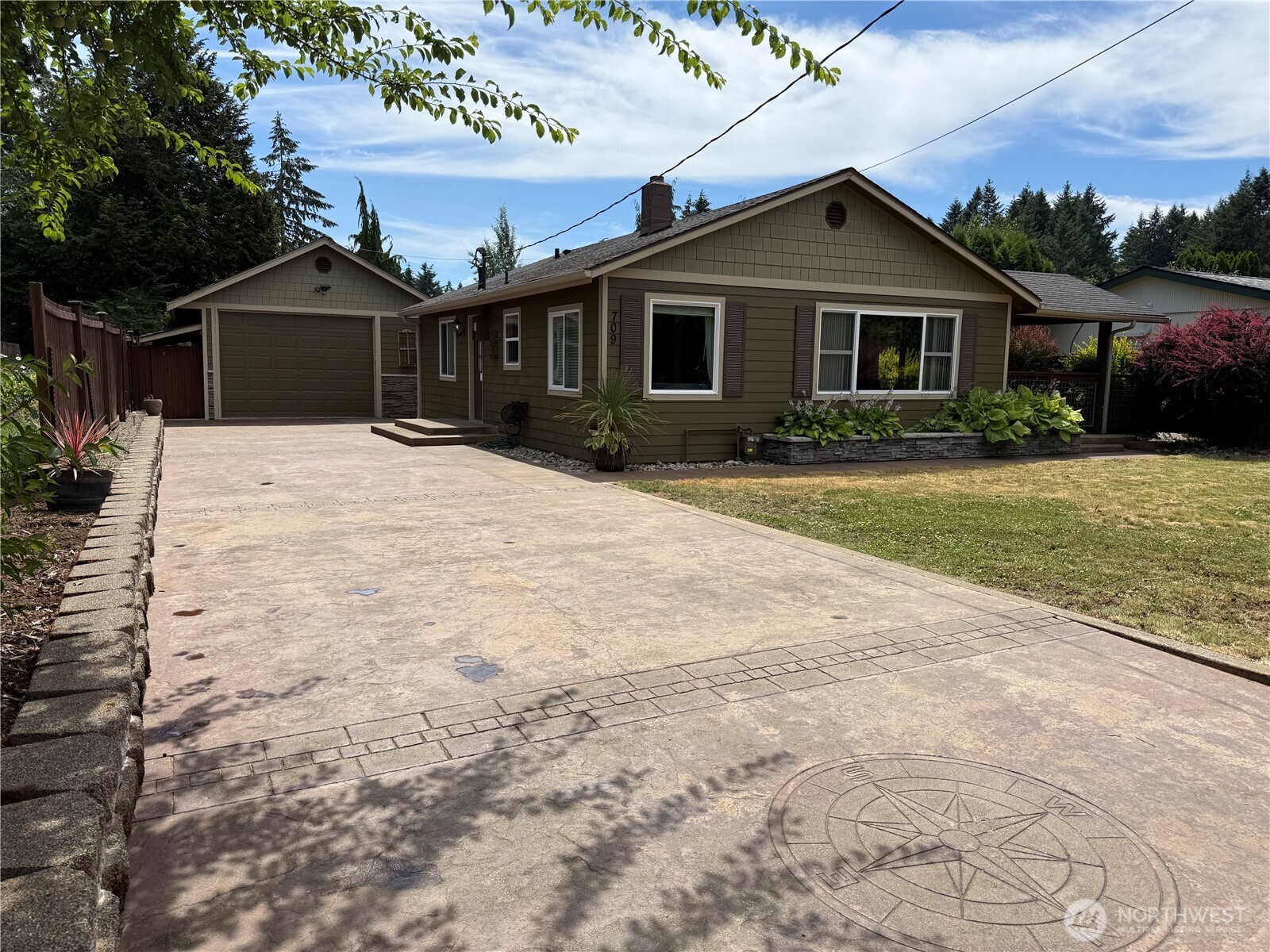 709 South Street Property Photo 1