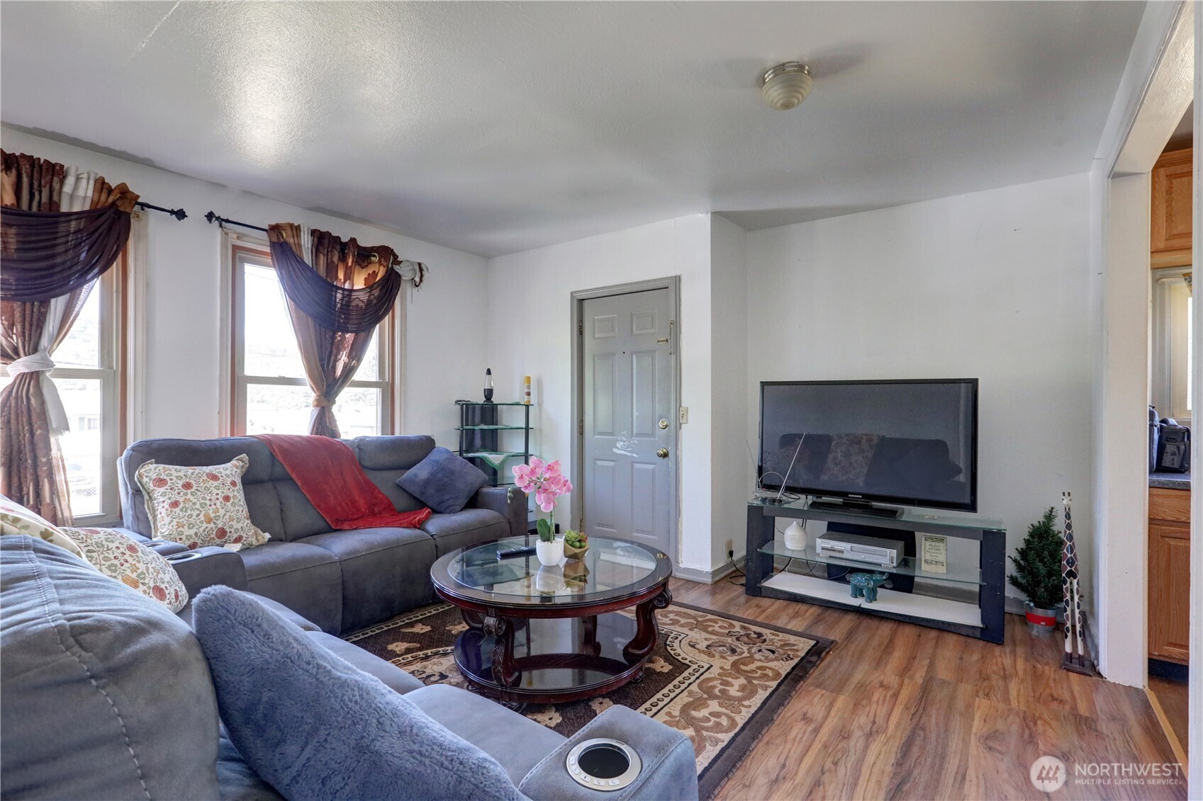 4120 Renton Avenue Property Photo 6