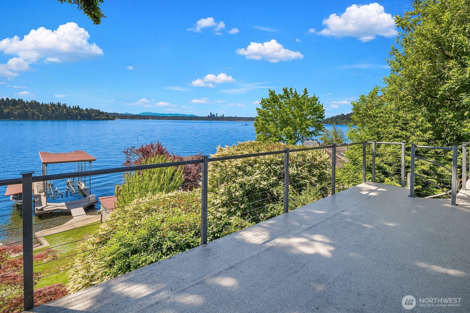 4835 Forest Avenue Property Photo 8