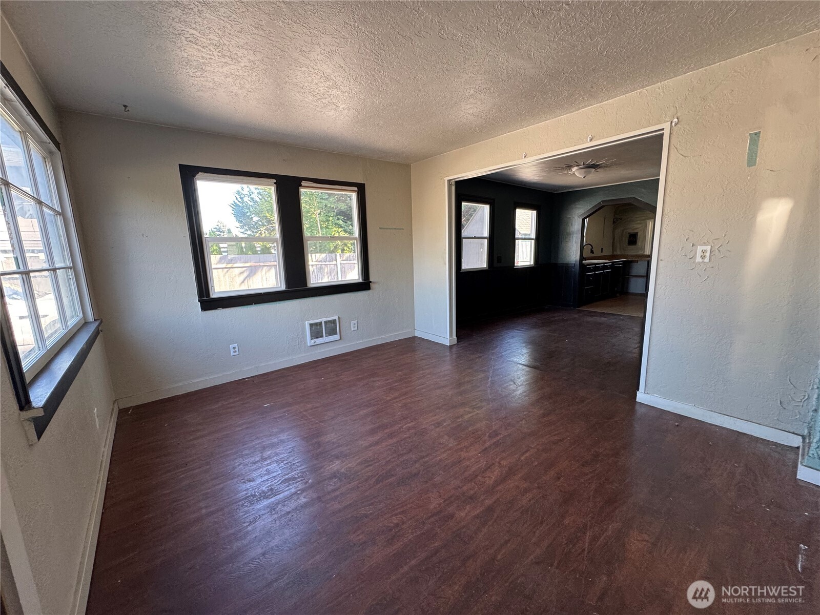 4727 Ocean Beach Highway Property Photo 2
