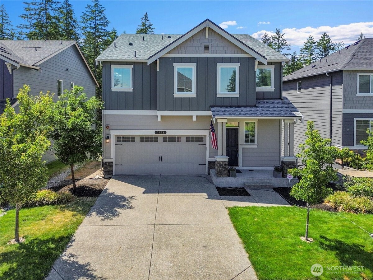 7709 208th Avenue Property Photo 2