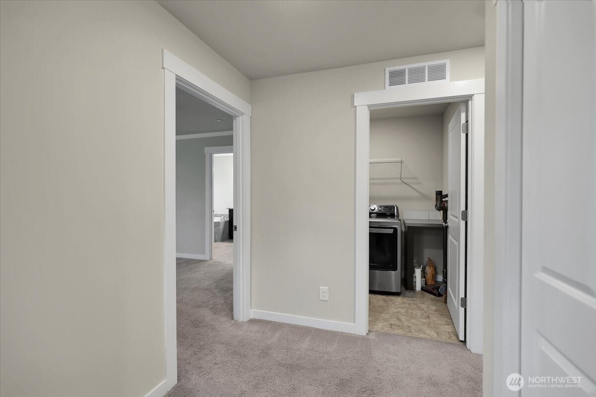 7709 208th Avenue Property Photo 15