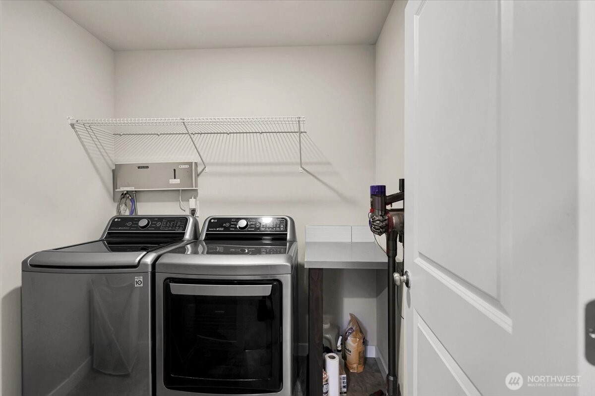 7709 208th Avenue Property Photo 24