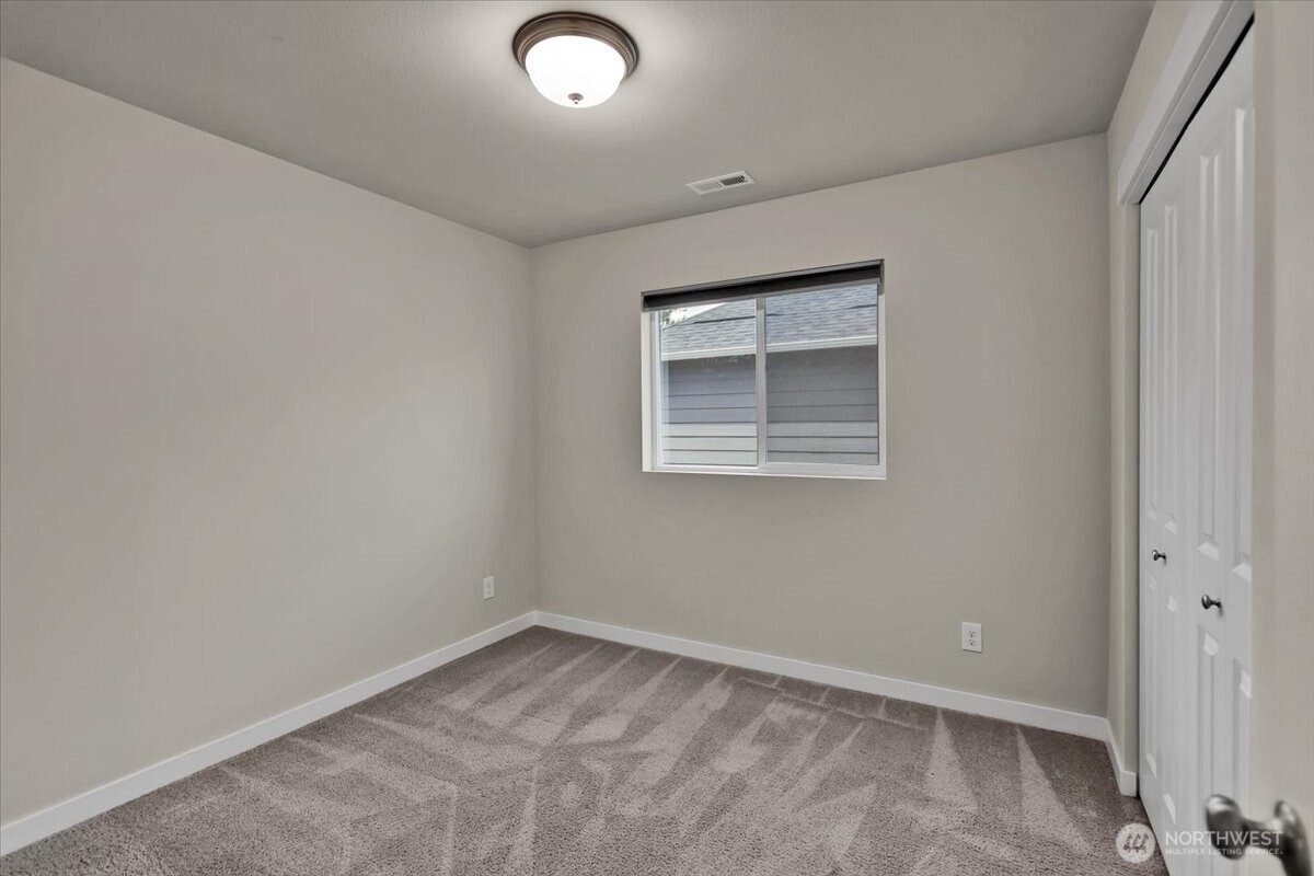 7709 208th Avenue Property Photo 25
