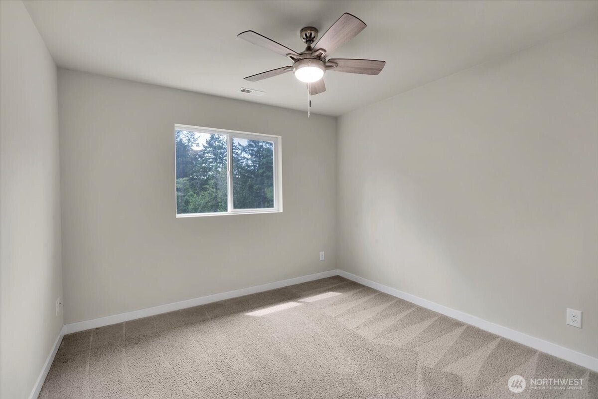 7709 208th Avenue Property Photo 29