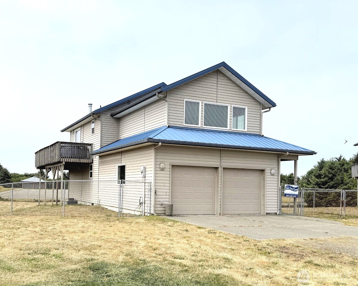 16 Ocean Boulevard Property Photo 3