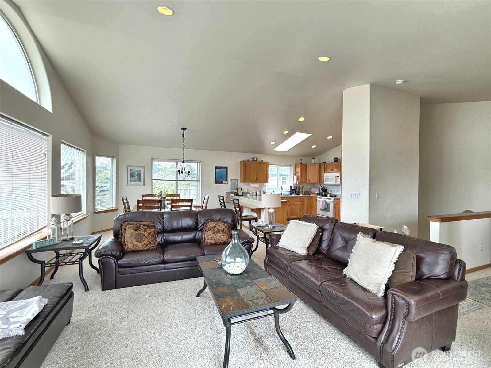 16 Ocean Boulevard Property Photo 9