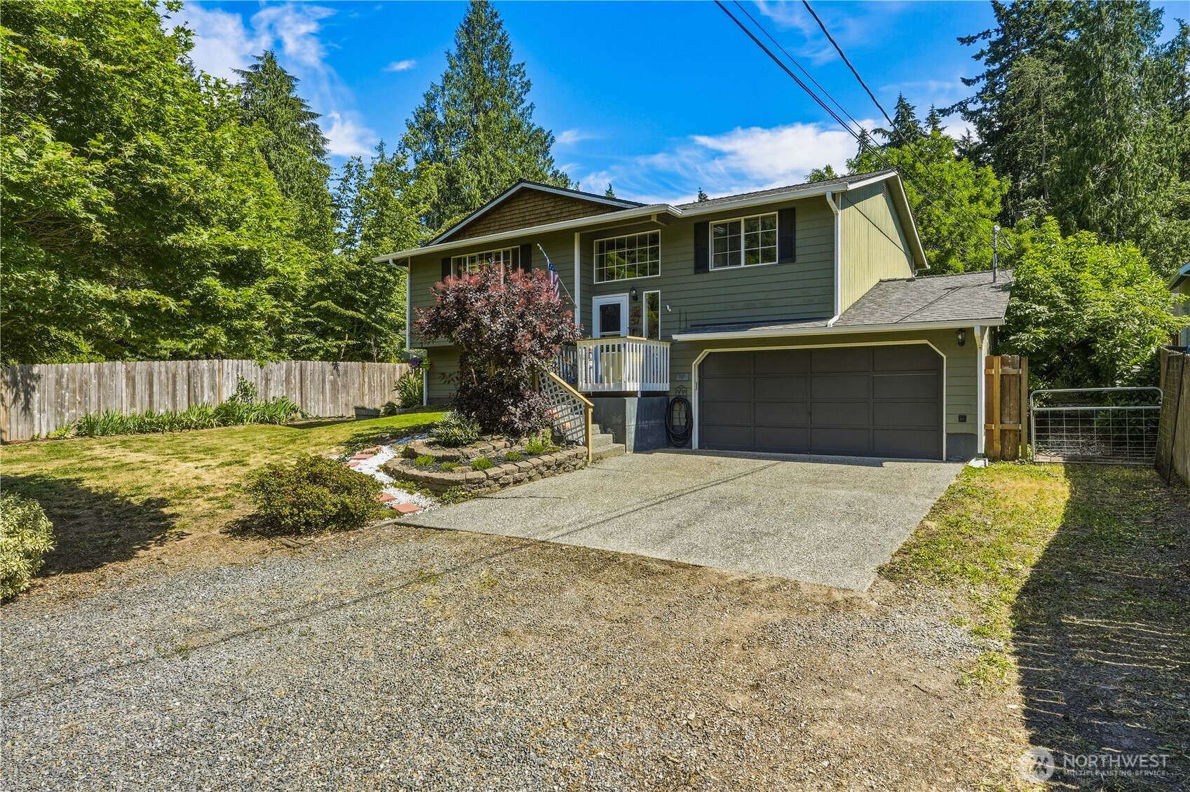 1486 Pilchuck Drive Property Photo 2