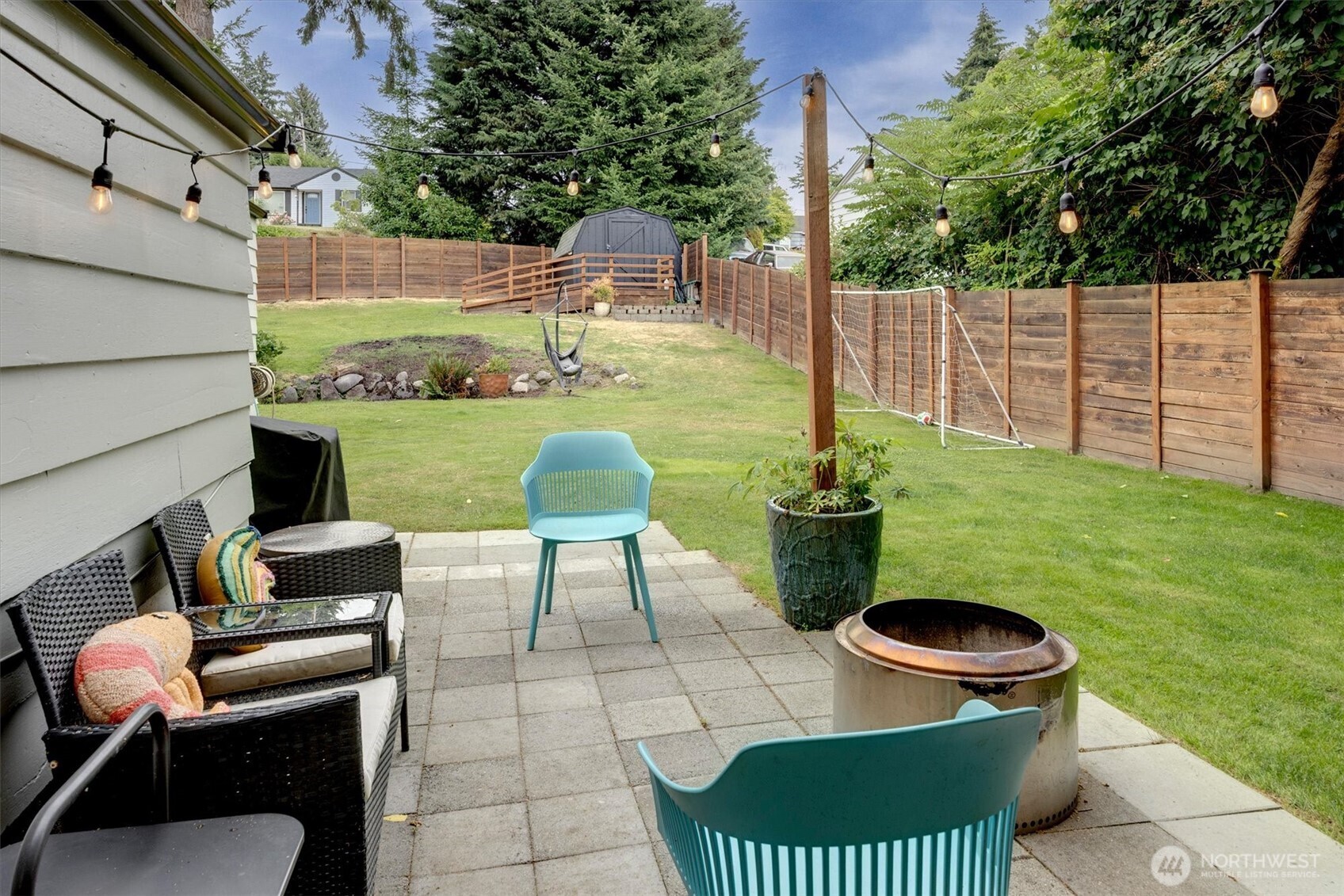 555 Windsor Place Property Photo 19