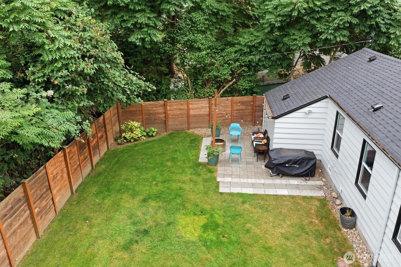 555 Windsor Place Property Photo 35