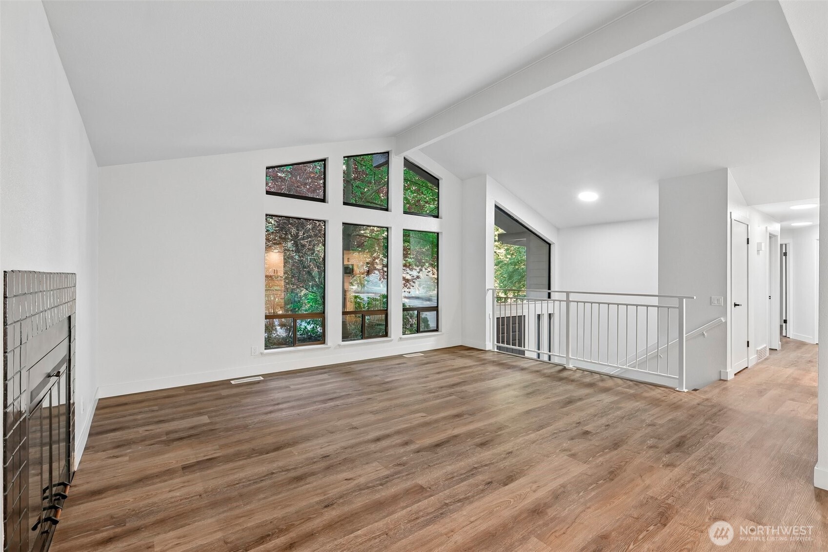 1508 Ne Brockman Place Property Photo 8