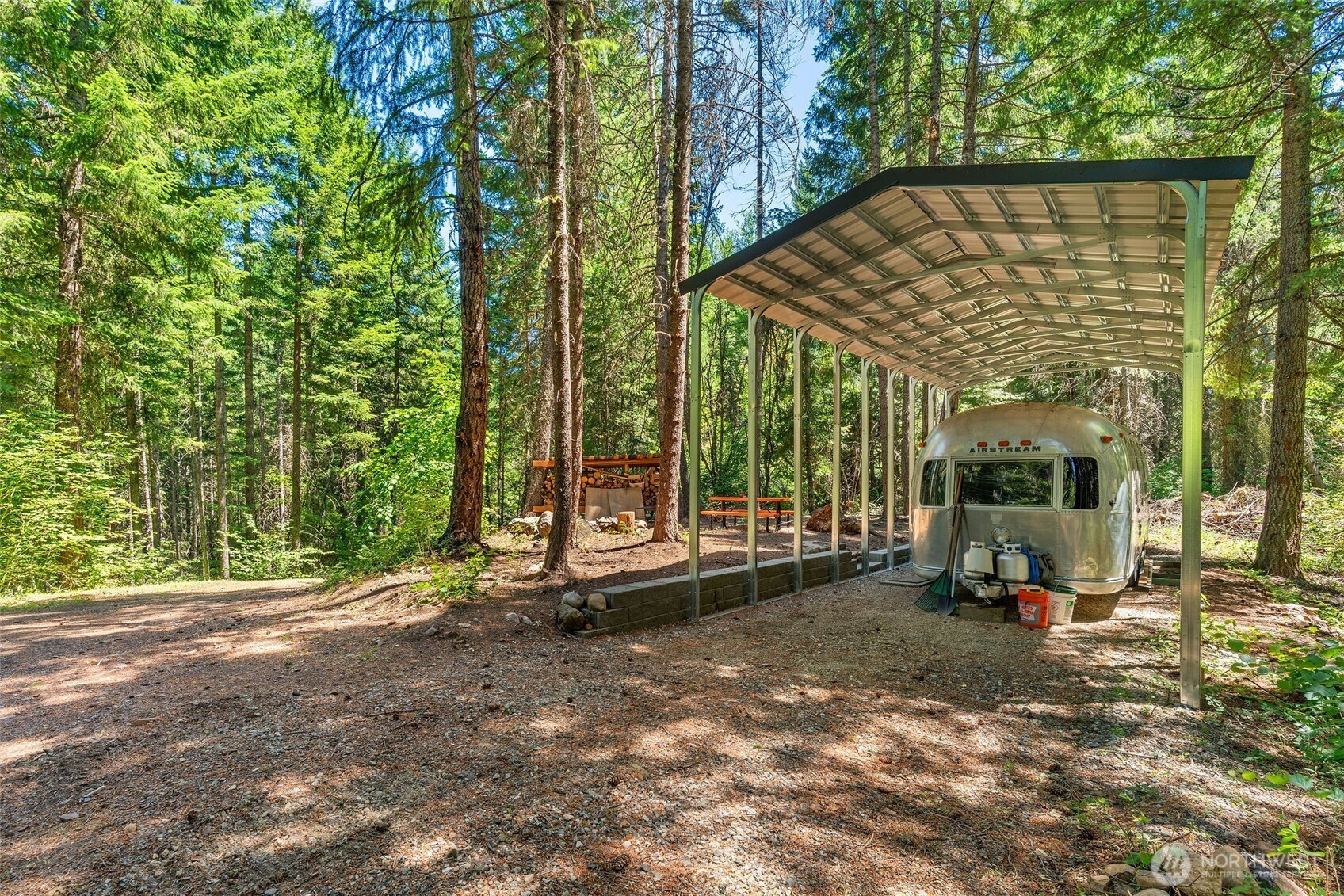 2140 Heron Drive Property Photo 1