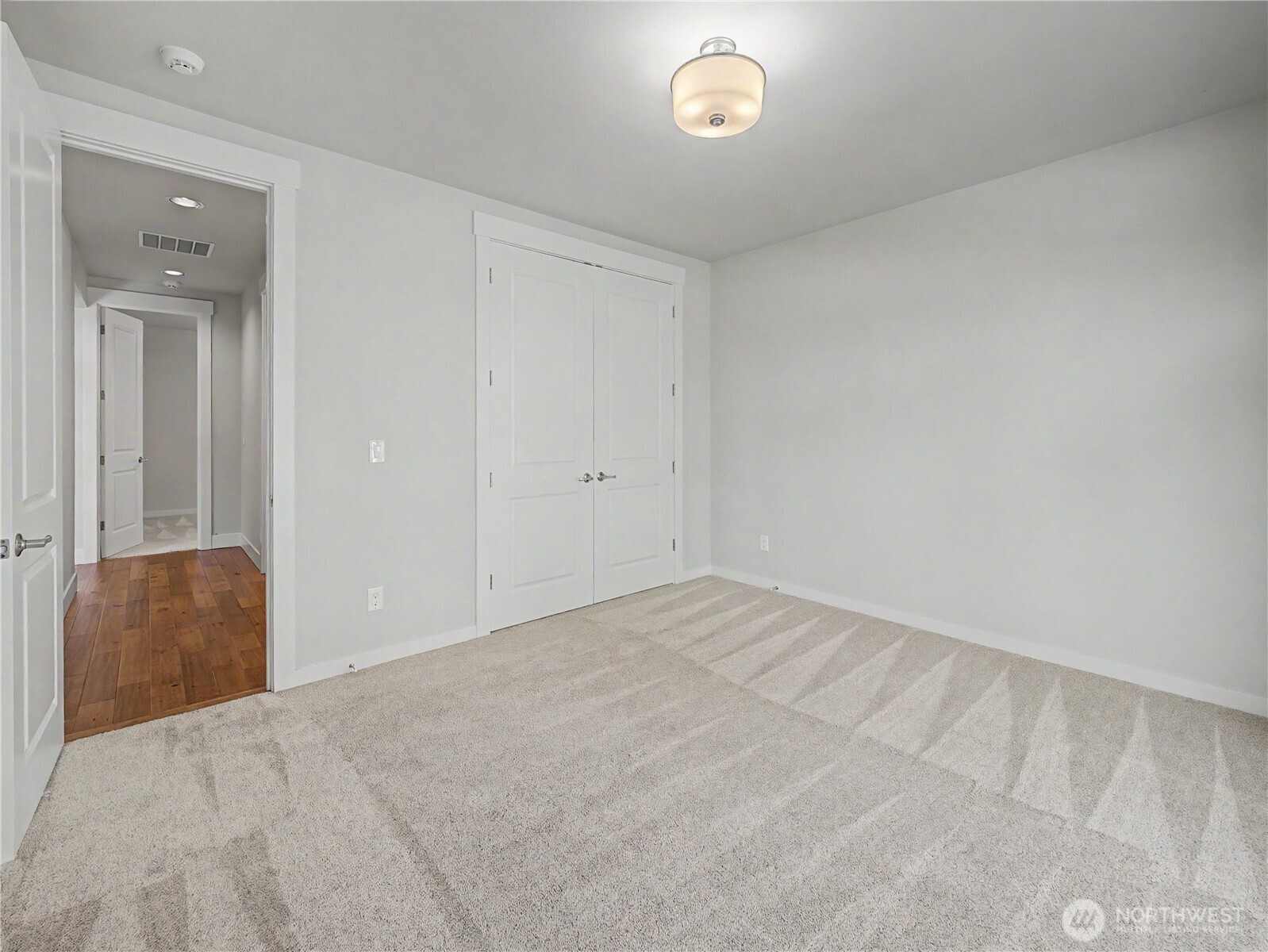 3284 Meadow Park Avenue Property Photo 24